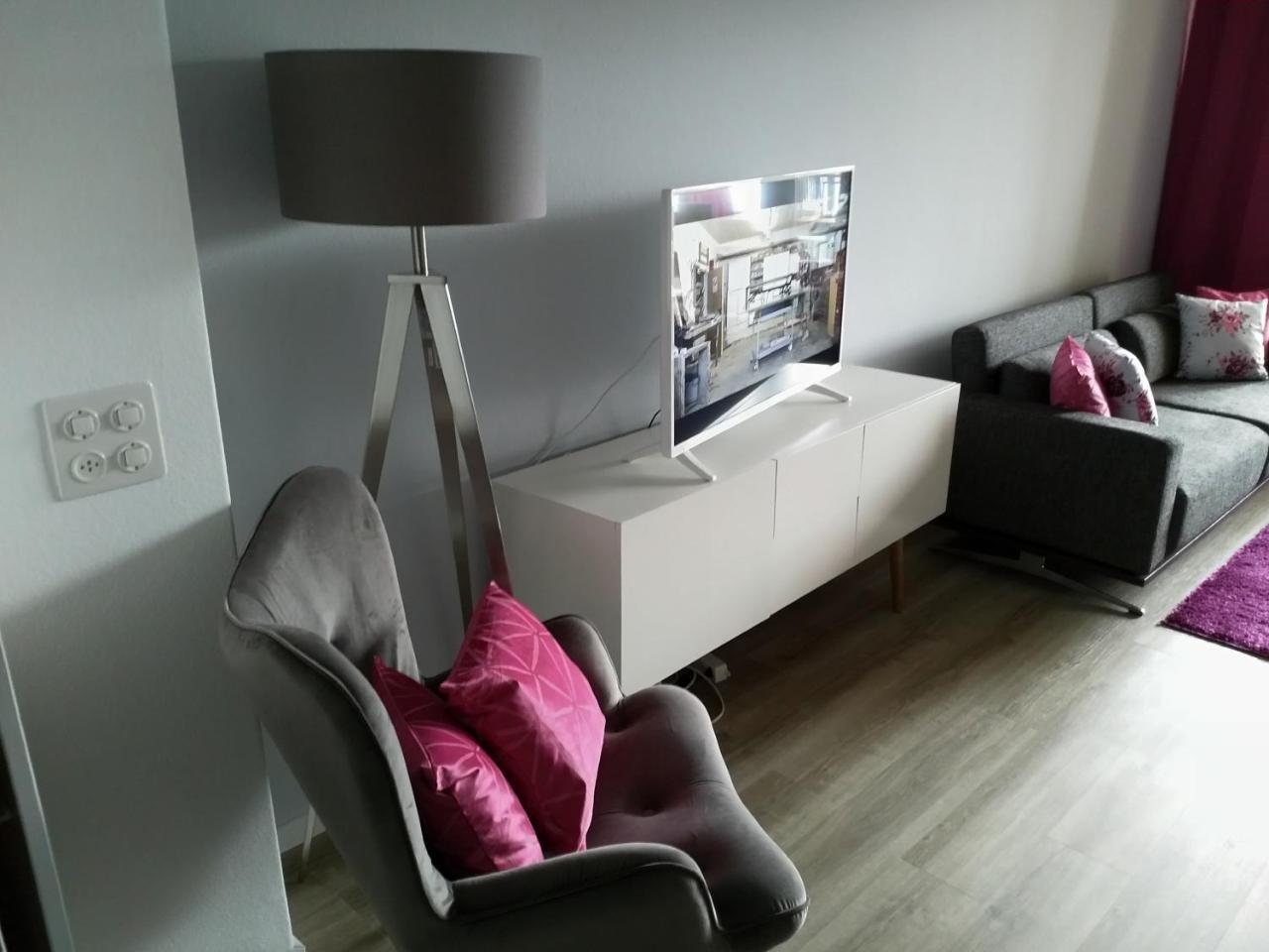 Swiss Seeblick Apartment Mit Hotelanbindung Beatenberg Dış mekan fotoğraf