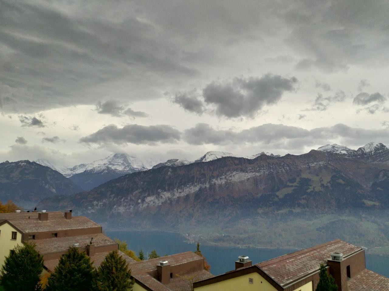 Swiss Seeblick Apartment Mit Hotelanbindung Beatenberg Dış mekan fotoğraf