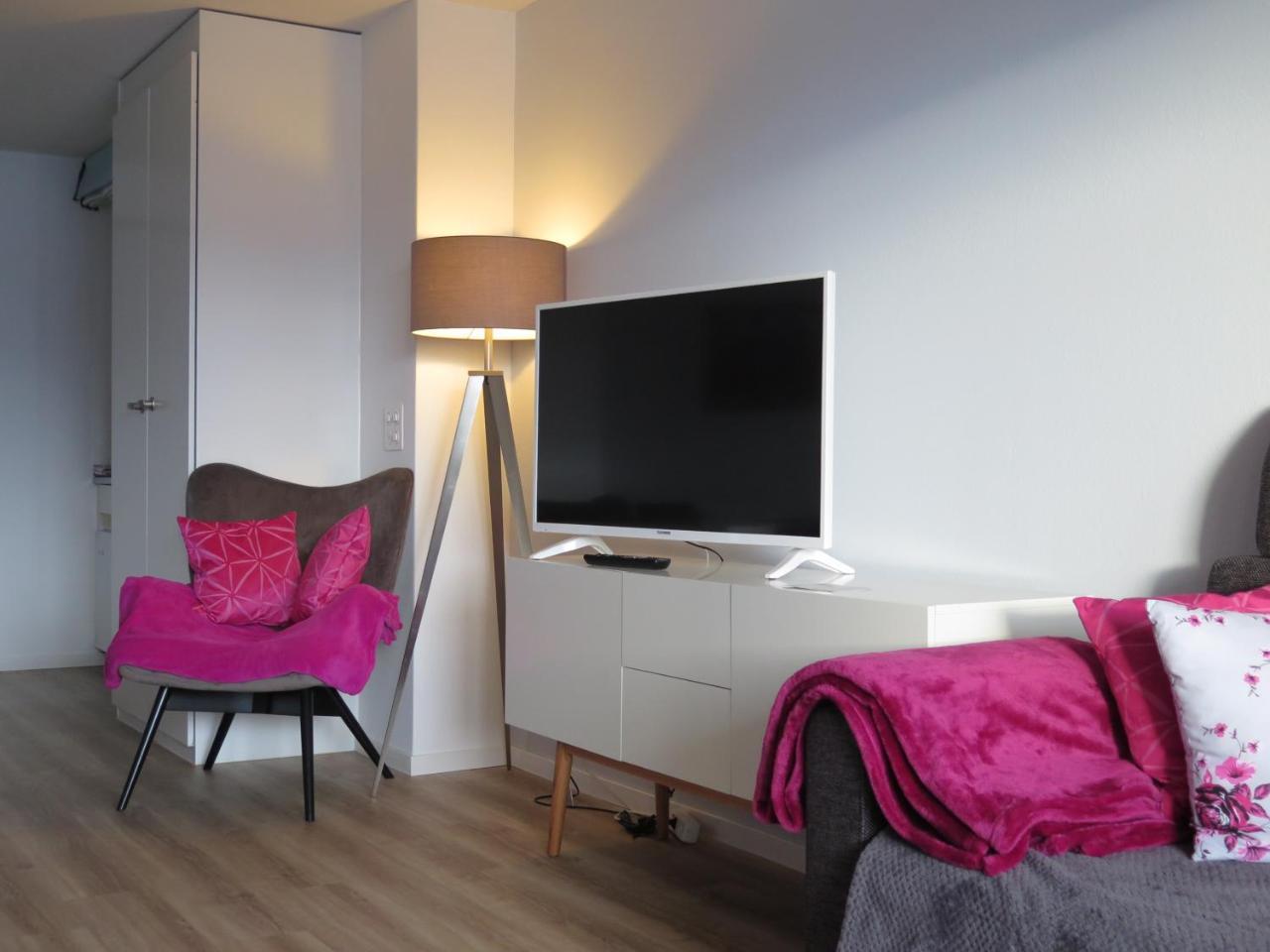 Swiss Seeblick Apartment Mit Hotelanbindung Beatenberg Dış mekan fotoğraf
